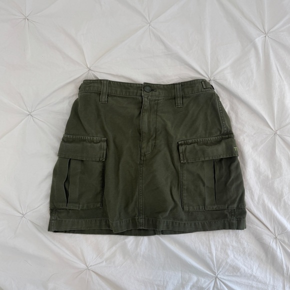 Aritzia TNA Supply Cargo Mini Skirt - Picture 1 of 8